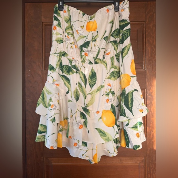 NWT Express Lemon Floral Strapless Tiered Romper 🍋 - Picture 2 of 5